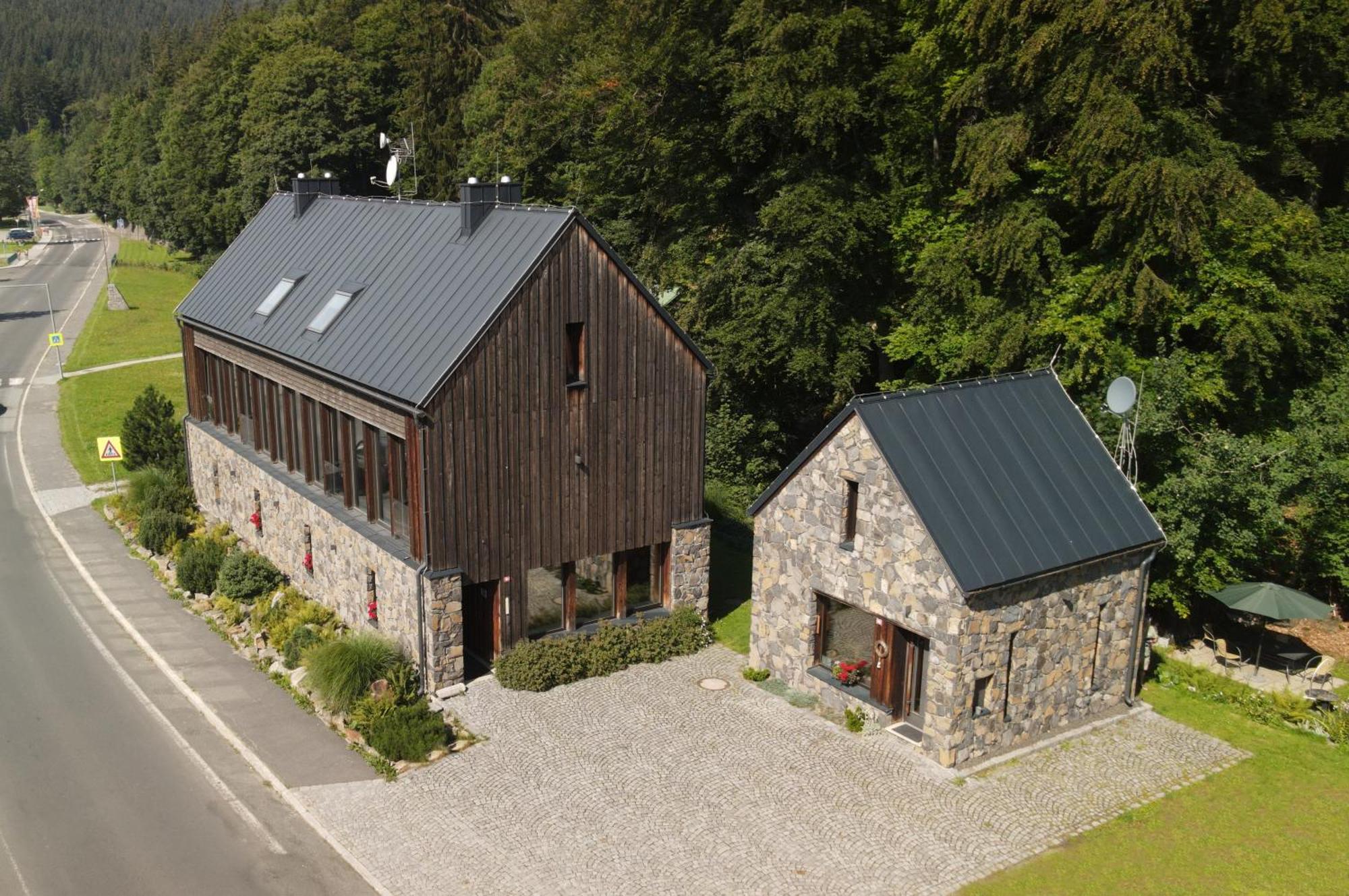 スピンドレルフ・ムリン Krakonosova Dilna "Woodhaus"アパートホテル エクステリア 写真